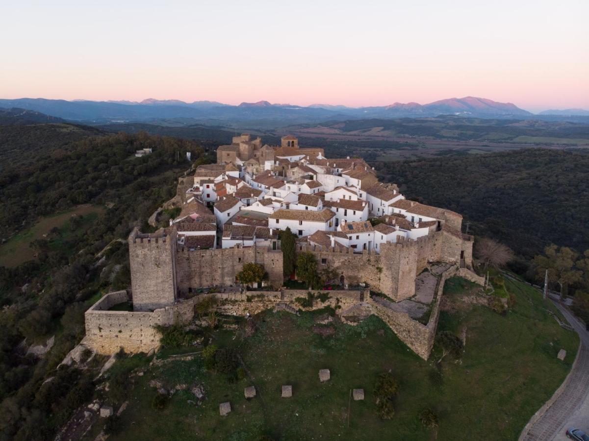 Casas Rurales Tugasa Castillo De Castellar Кастелар де ла Фронтера Екстериор снимка