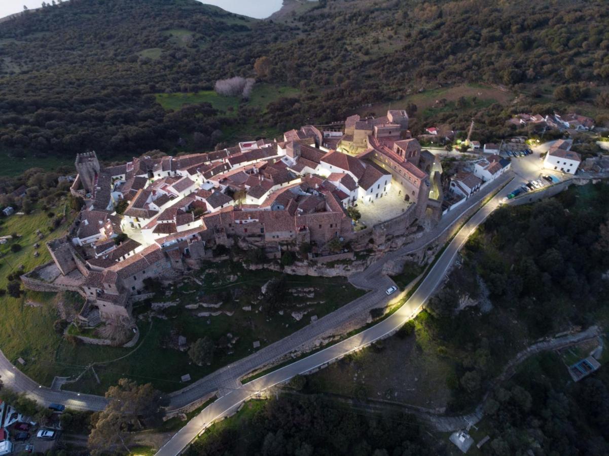 Casas Rurales Tugasa Castillo De Castellar Кастелар де ла Фронтера Екстериор снимка