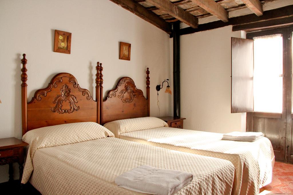 Casas Rurales Tugasa Castillo De Castellar Кастелар де ла Фронтера Стая снимка